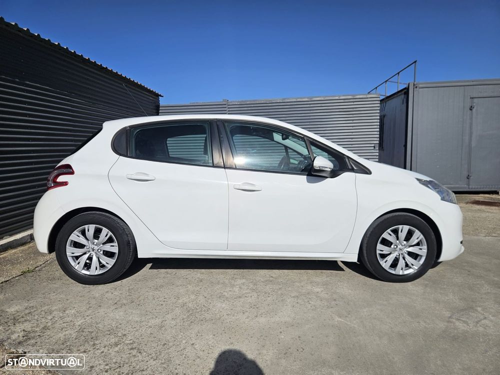 Peugeot 208 1.4 HDi Active - 8