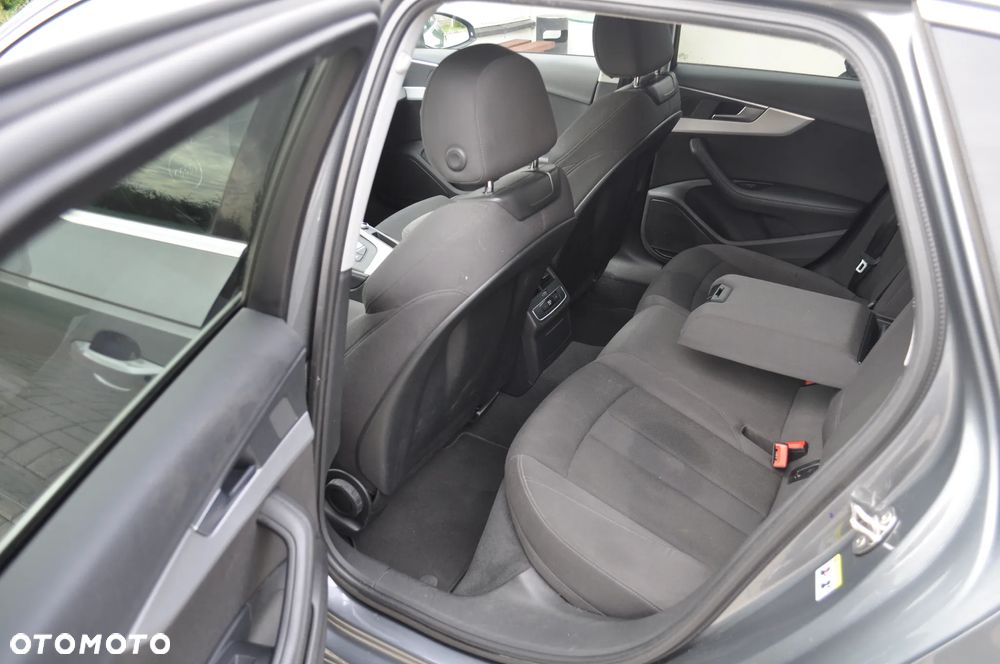 Audi A4 2.0 TDI S tronic - 18