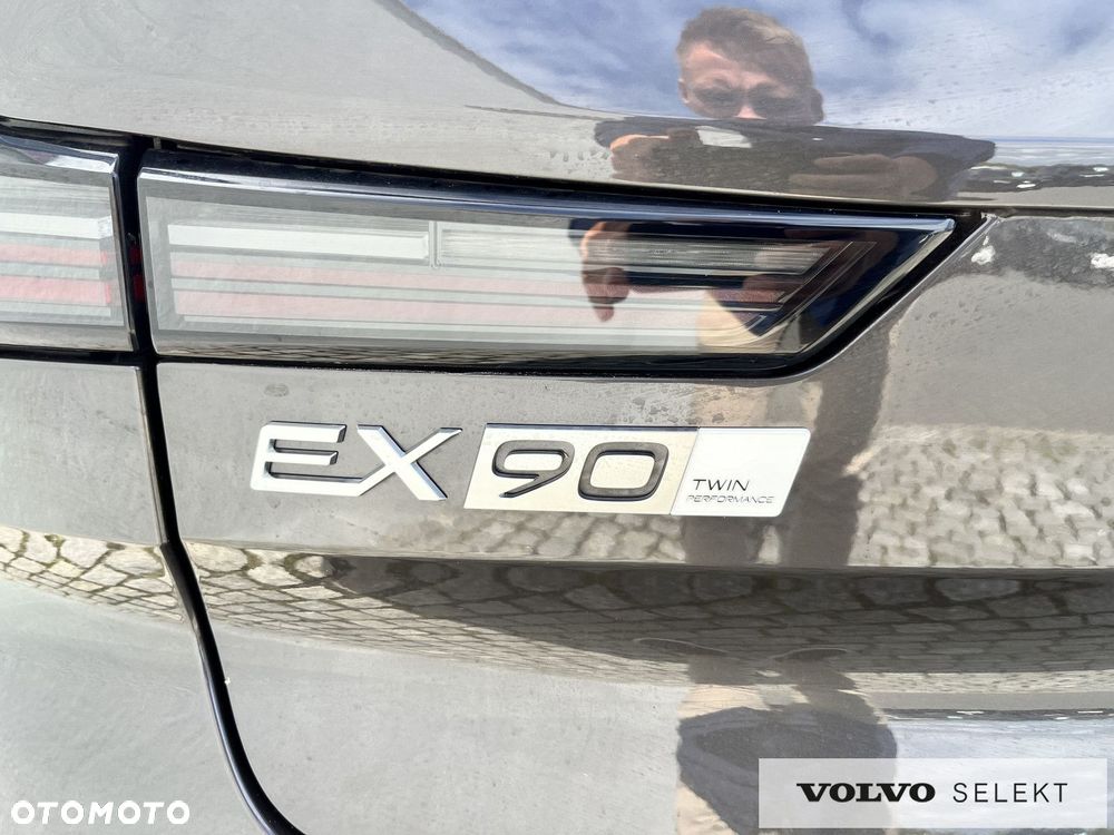 Volvo EX90 - 11