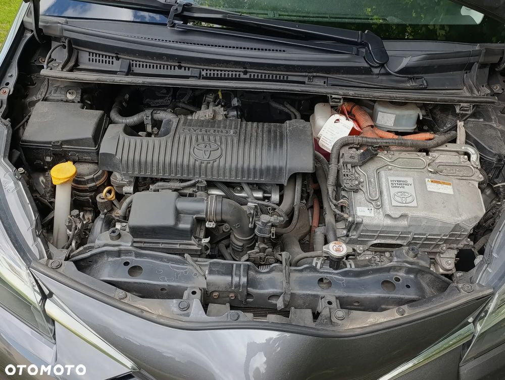 Toyota Yaris Hybrid 100 Premium - 27