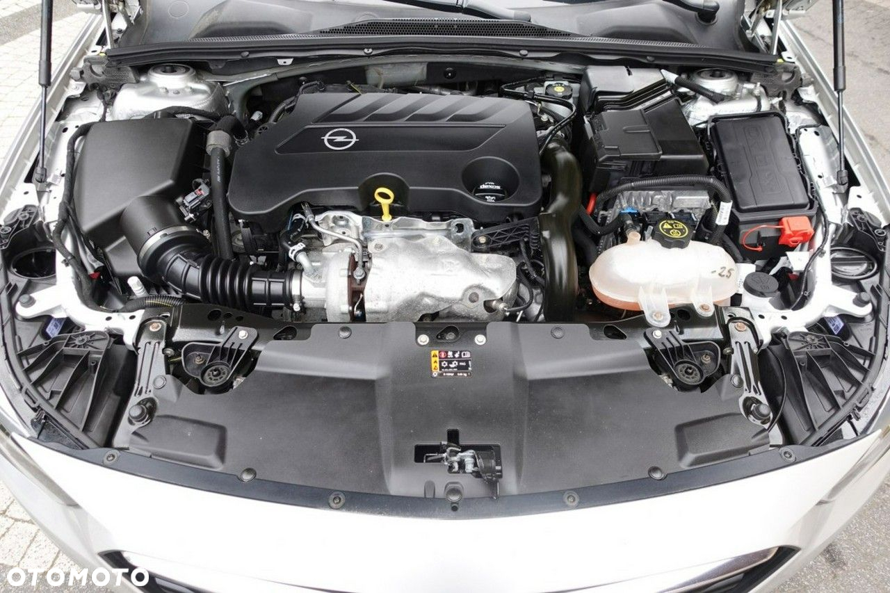 Opel Insignia - 10