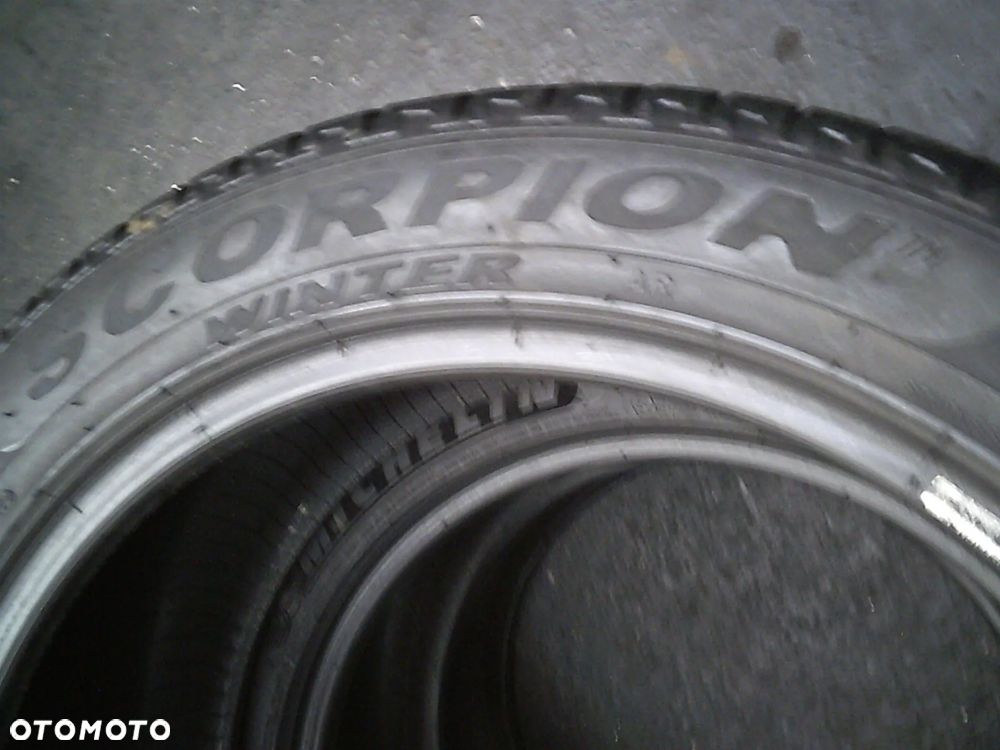 2x PIRELLI Scorpion Winter AR 255/45R20 5,2mm 5,3mm 2022 - 4