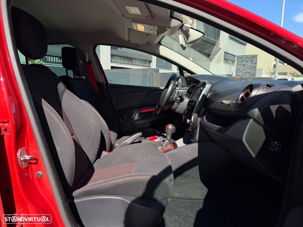 Renault Clio 1.6 Turbo R.S. EDC Sport - 24