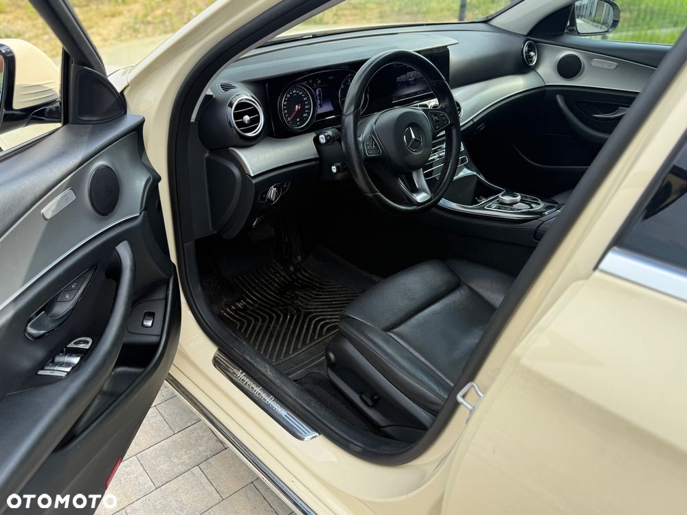 Mercedes-Benz Klasa E 220 d 9G-TRONIC Avantgarde - 11