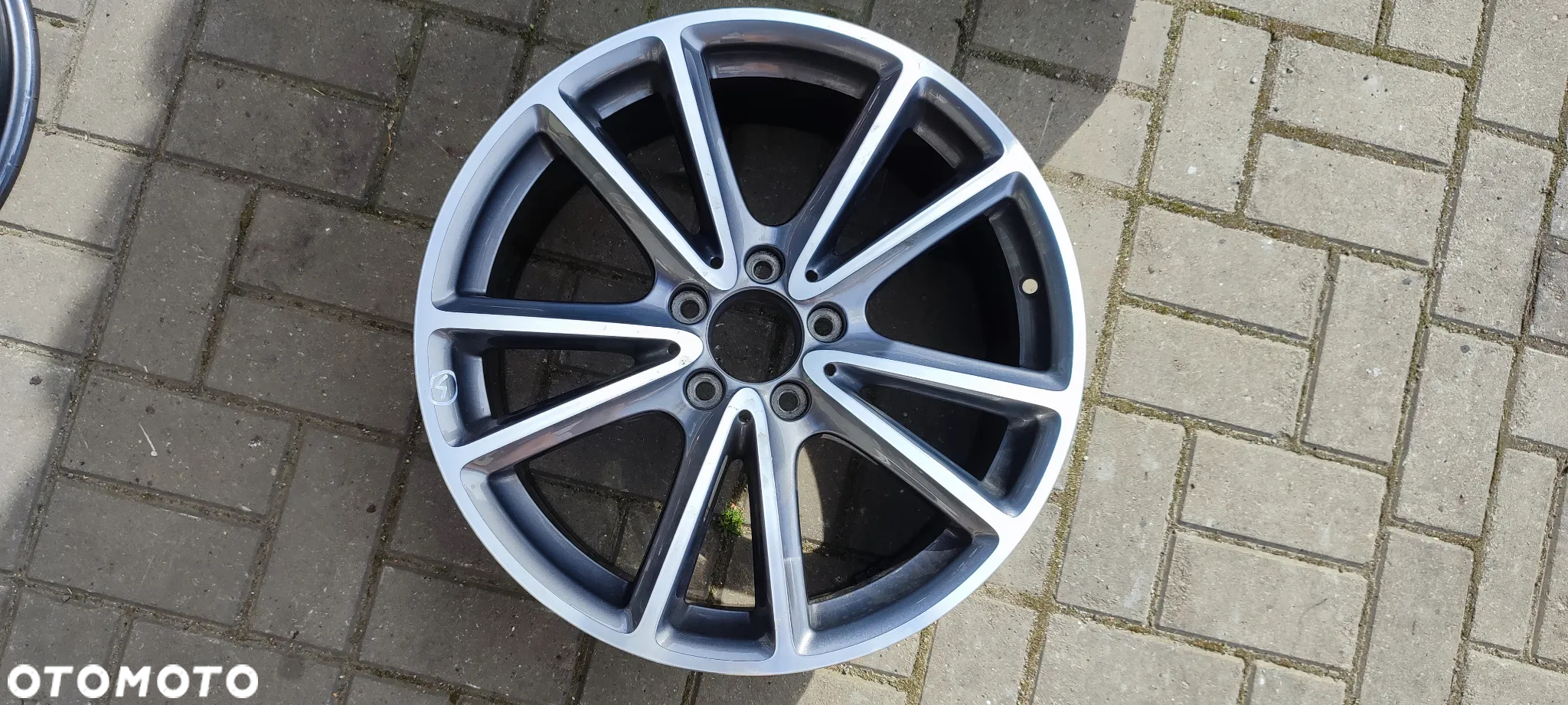 FELGI ALUMINIOWE 5x112 8Jx18 CALI ET33 fi 66.6 2574010800 MERCEDES CLS I INNE KOMPLET 4 SZTUKI - 5