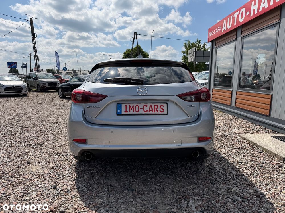 Mazda 3 - 6