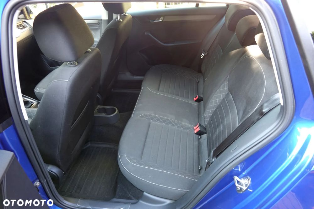 Skoda RAPID 1.0 TSI Style - 12