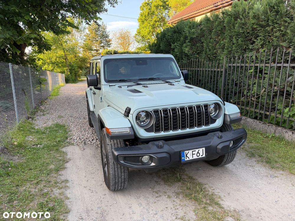 Jeep Wrangler - 4