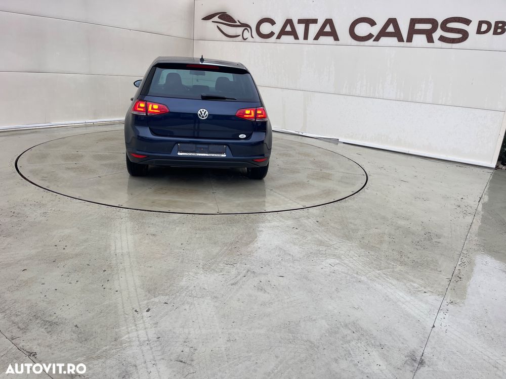 Volkswagen Golf 1.2 TSI BMT Comfortline - 12