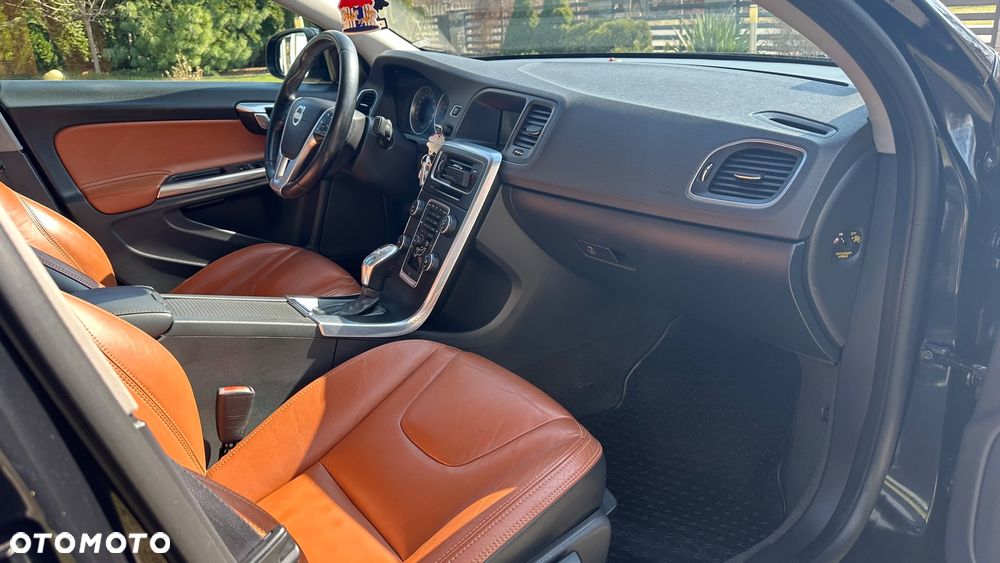 Volvo S60 D3 Geartronic Kinetic - 4