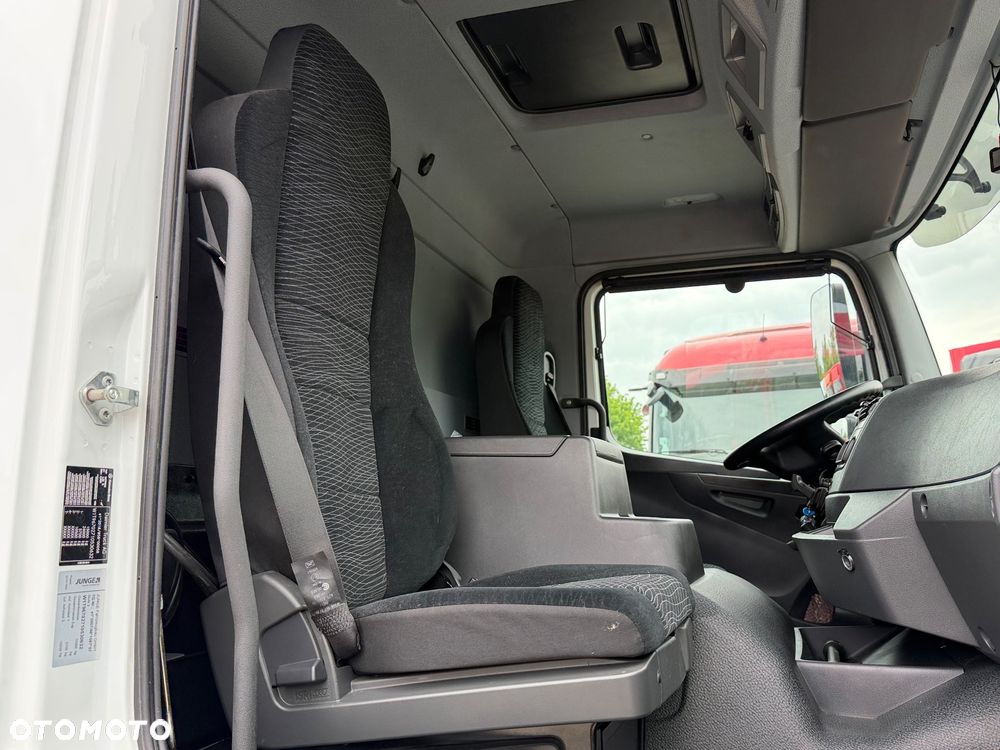 Mercedes-Benz ATEGO - 5
