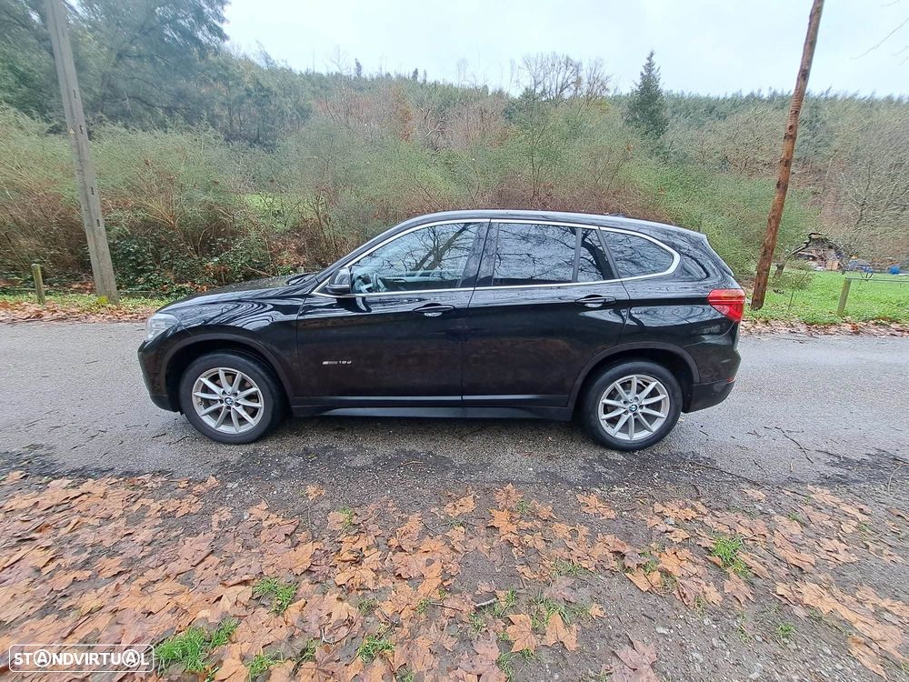 BMW X1 18 d sDrive xLine - 1
