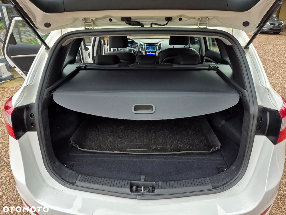 Hyundai i30 i30cw 1.4 Fifa World Cup Edition - 26