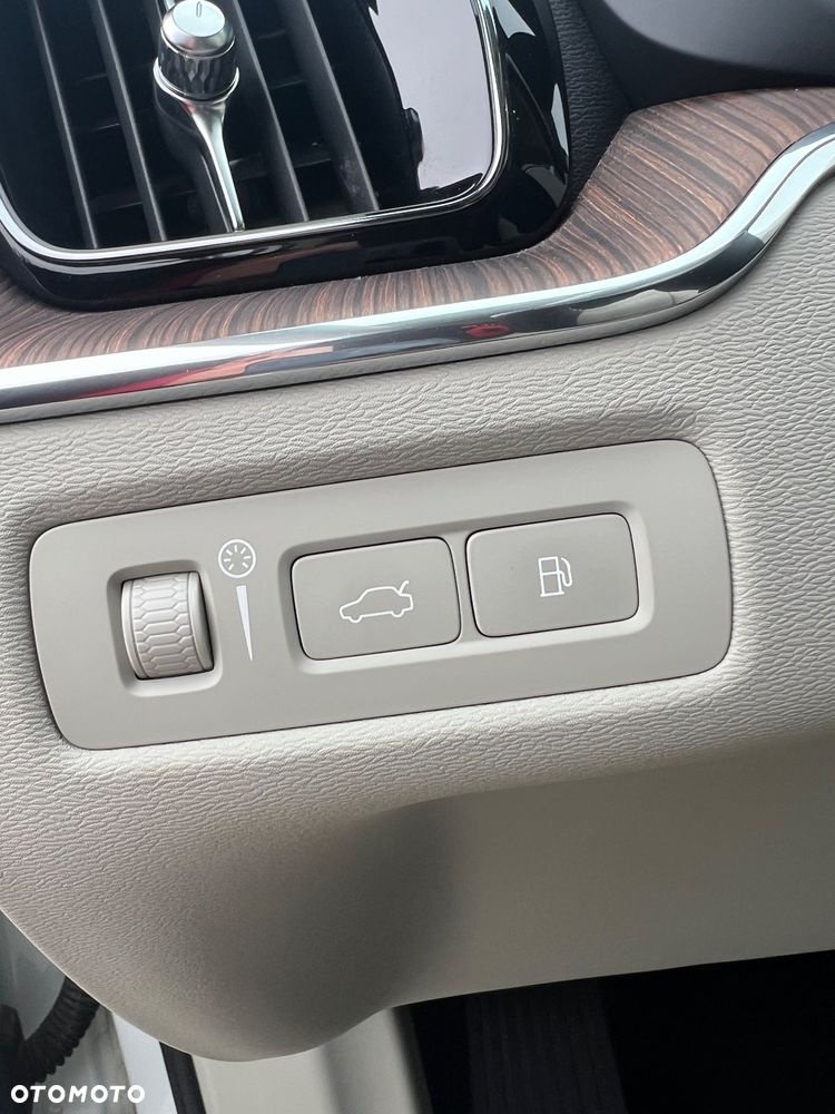 Volvo XC 60 T8 AWD Recharge Polestar Engineered - 38