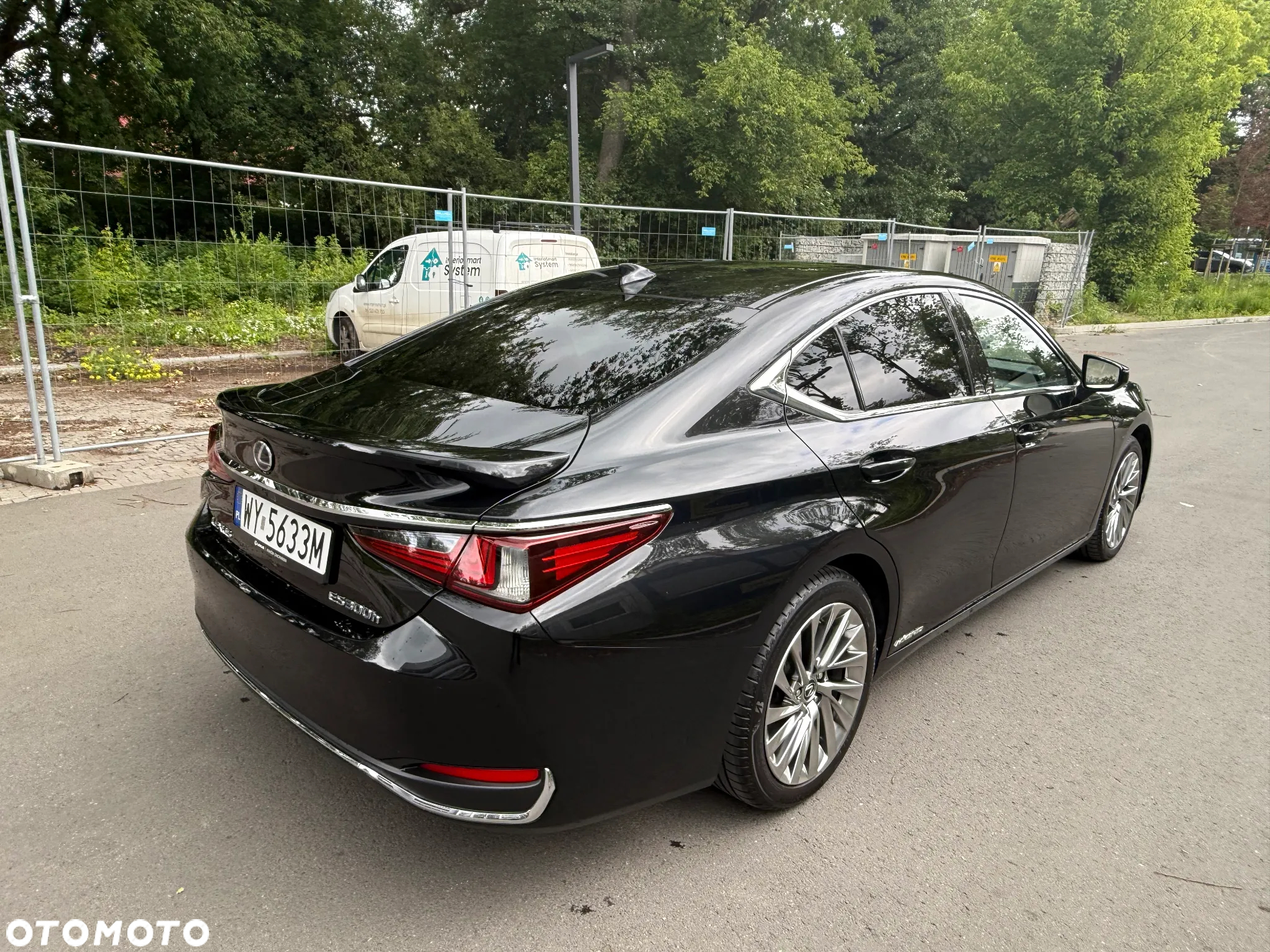 Lexus ES 300h Omotenashi - 8