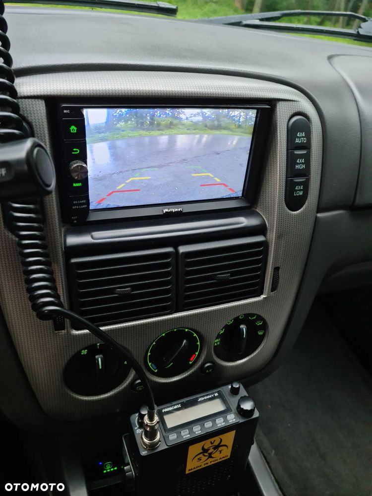 Ford Explorer 4.0 AWD - 15