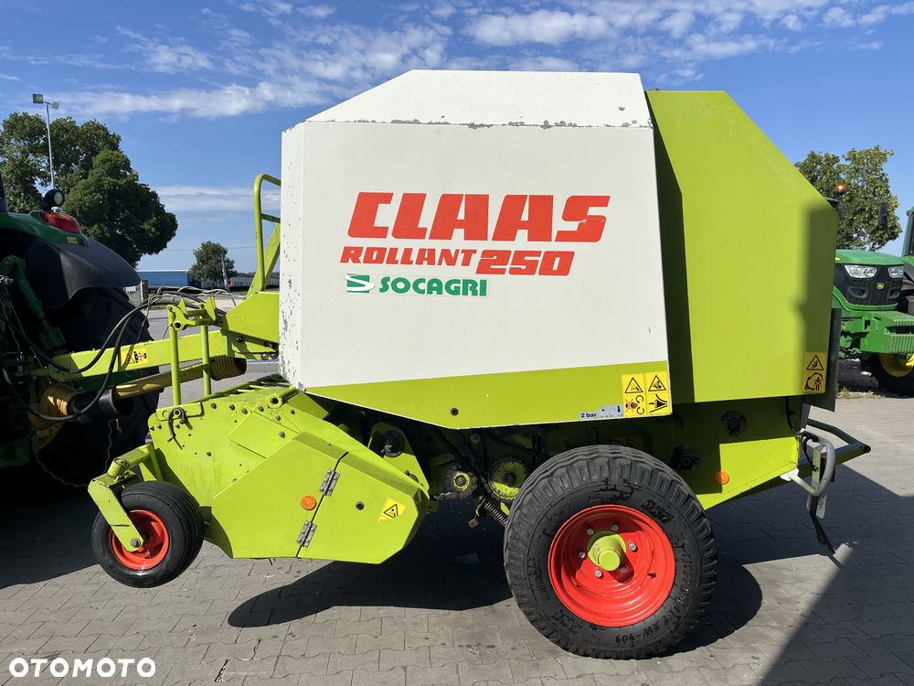 Claas Rollant 250 - 6