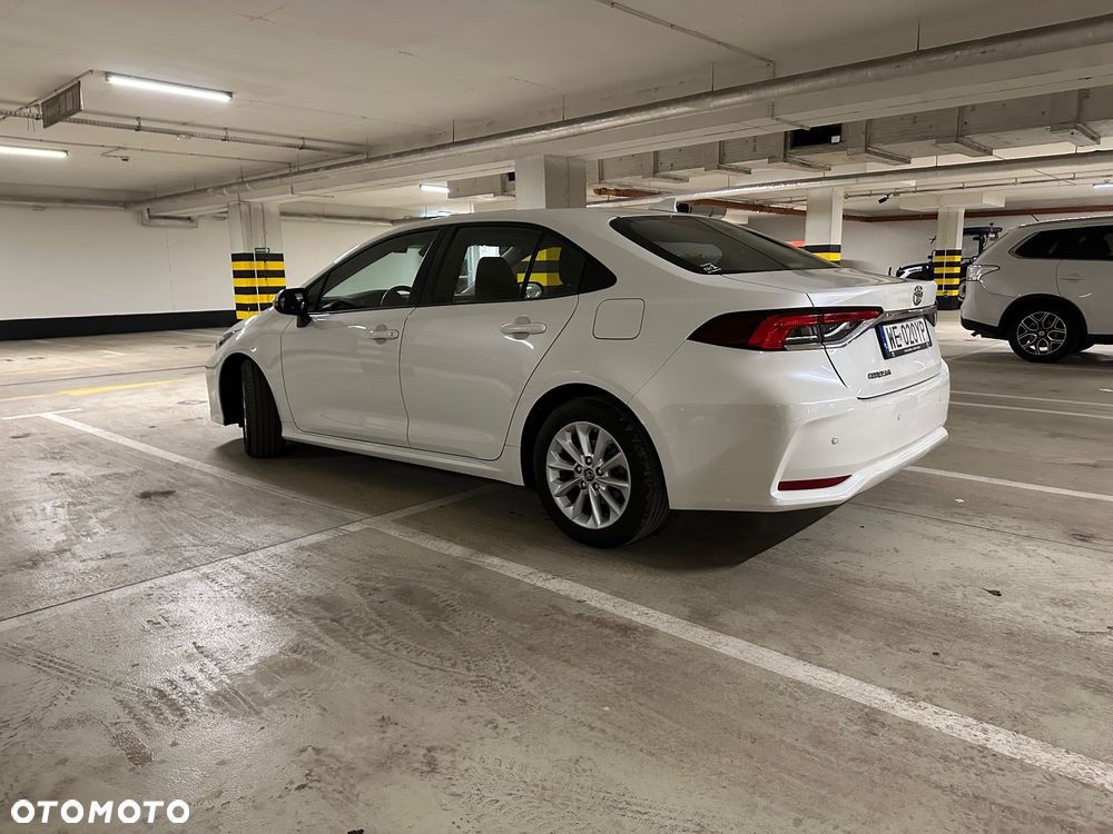 Toyota Corolla 1.6 Active - 19