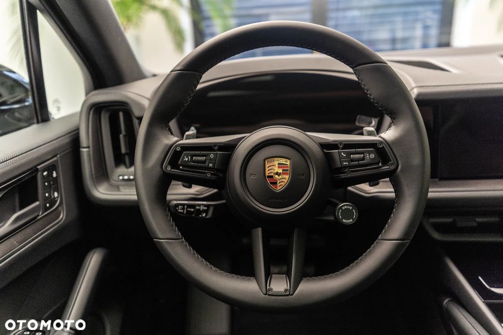 Porsche Cayenne Black Edition - 16