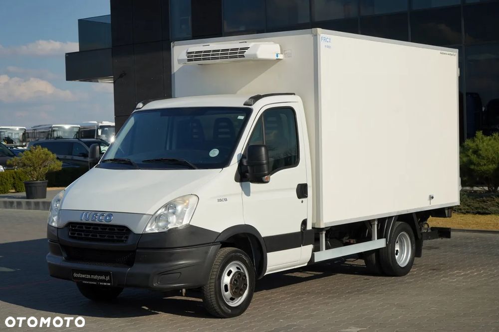 Iveco DAILY 35-130 / CHŁODNIA / AGREGAT THERMO KING / WINDA DHOLLANDIA / AUTOMAT / SPROWADZONY - 4