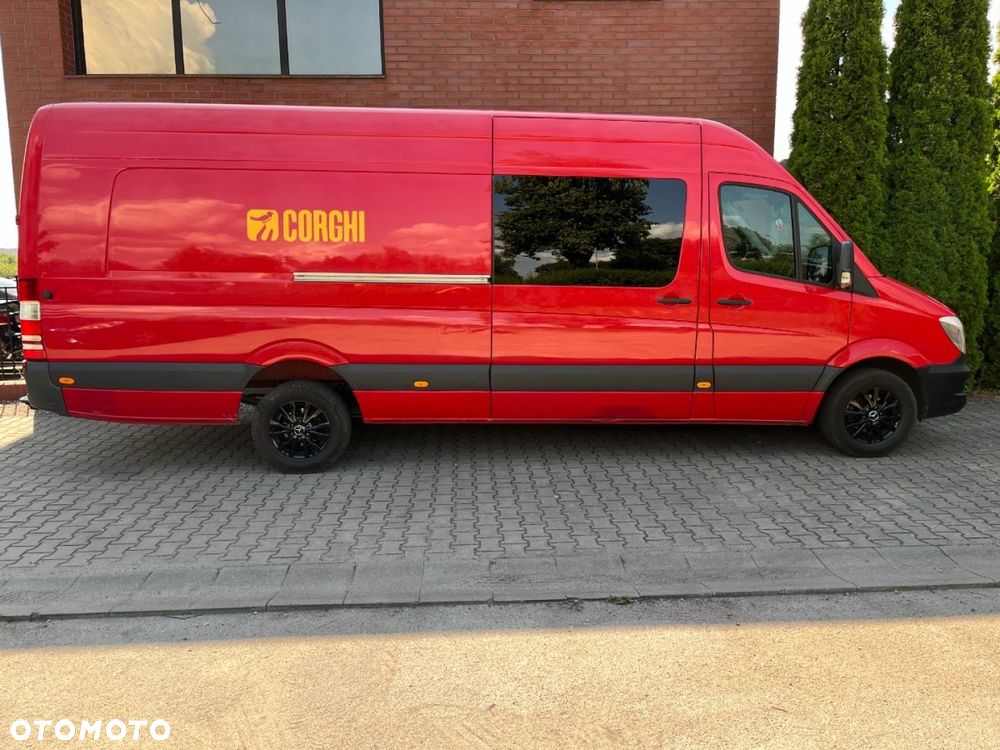 Mercedes-Benz Sprinter - 21