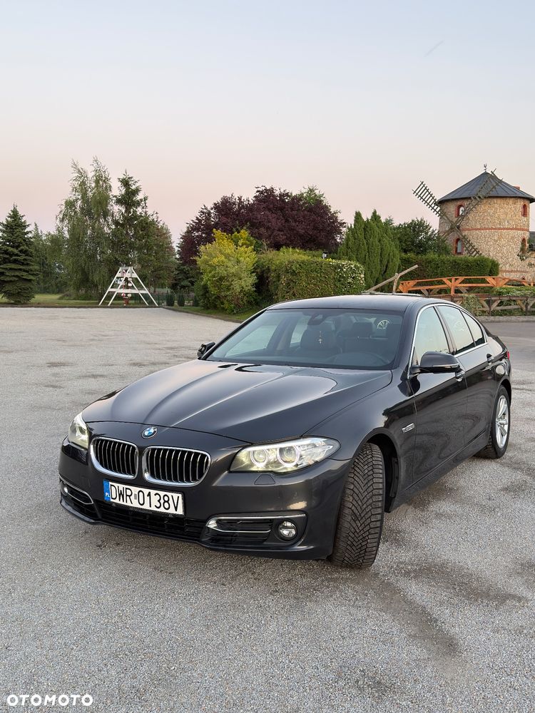 BMW Seria 5 520d Luxury Line - 9