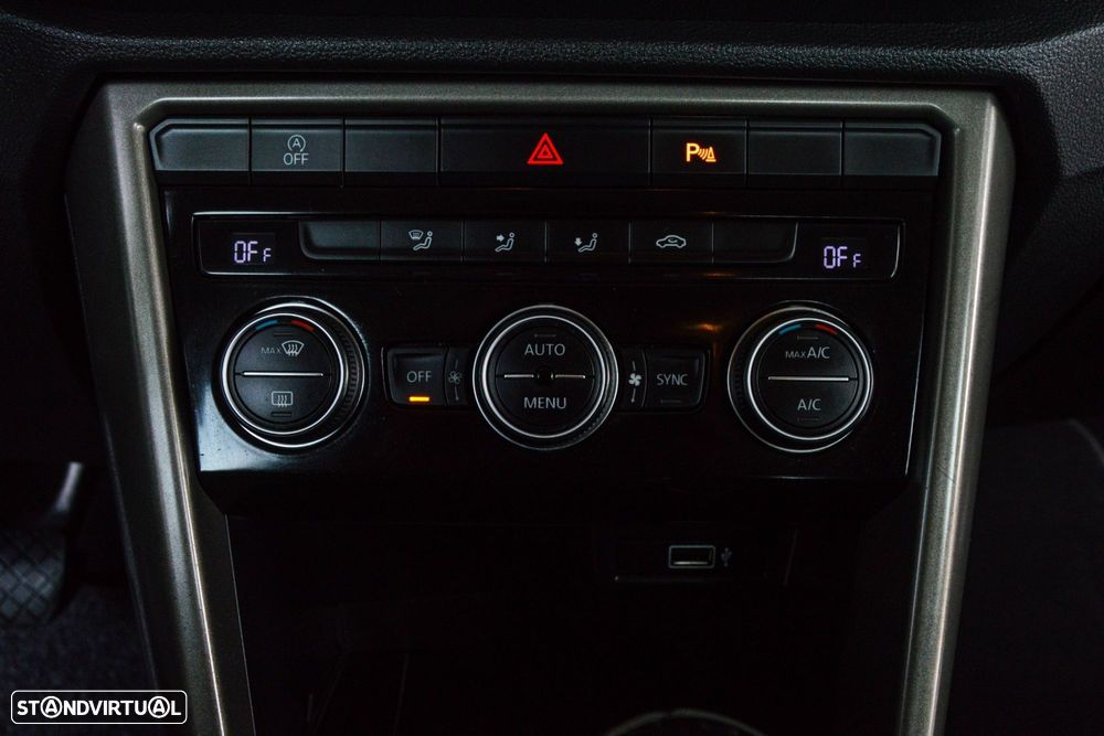 VW T-Roc 1.6 TDI Style - 42