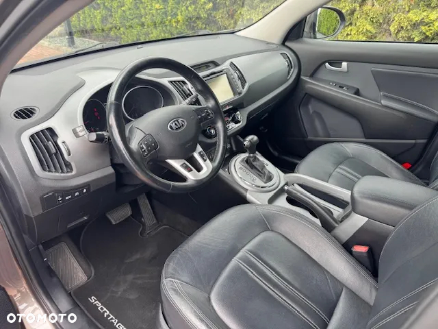 Kia Sportage 2.0 CRDI XL AWD - 11
