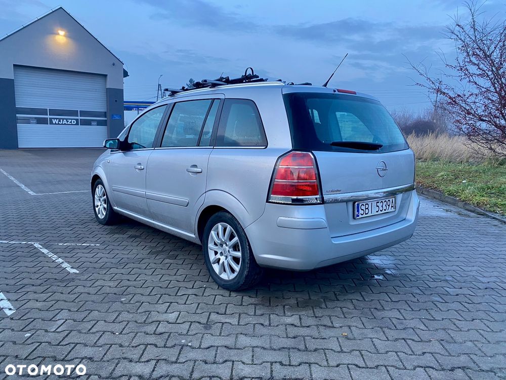 Opel Zafira 1.6 Essentia - 7