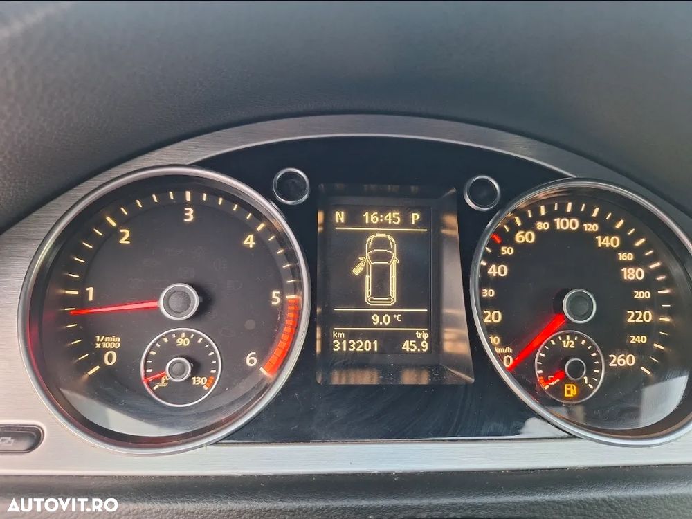 Volkswagen Passat 2.0 TDI DSG BlueMotion Technology Highline - 8