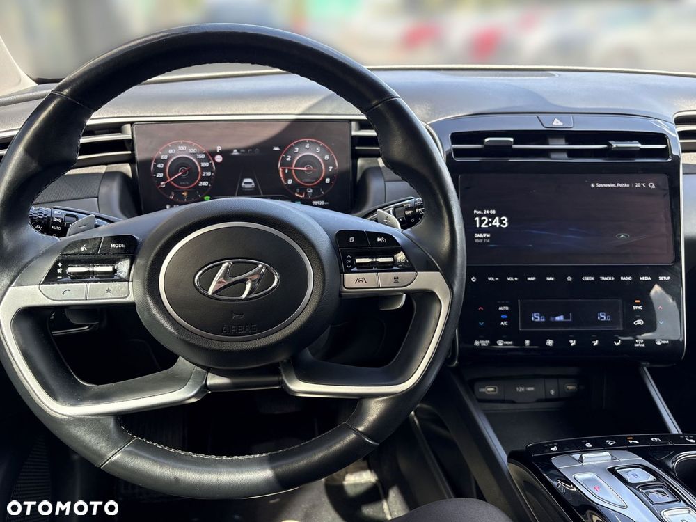 Hyundai Tucson 1.6 T-GDi HEV Executive 2WD - 13