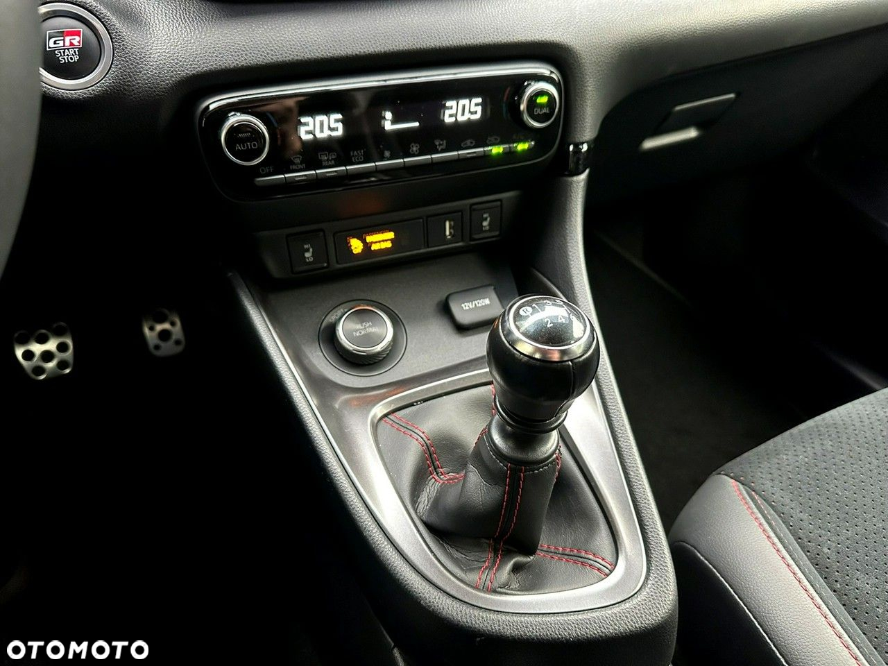 Toyota Yaris GR 1.6 Dynamic - 16