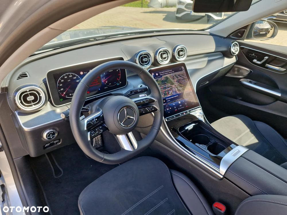 Mercedes-Benz Klasa C 200 mHEV 4-Matic AMG - 9