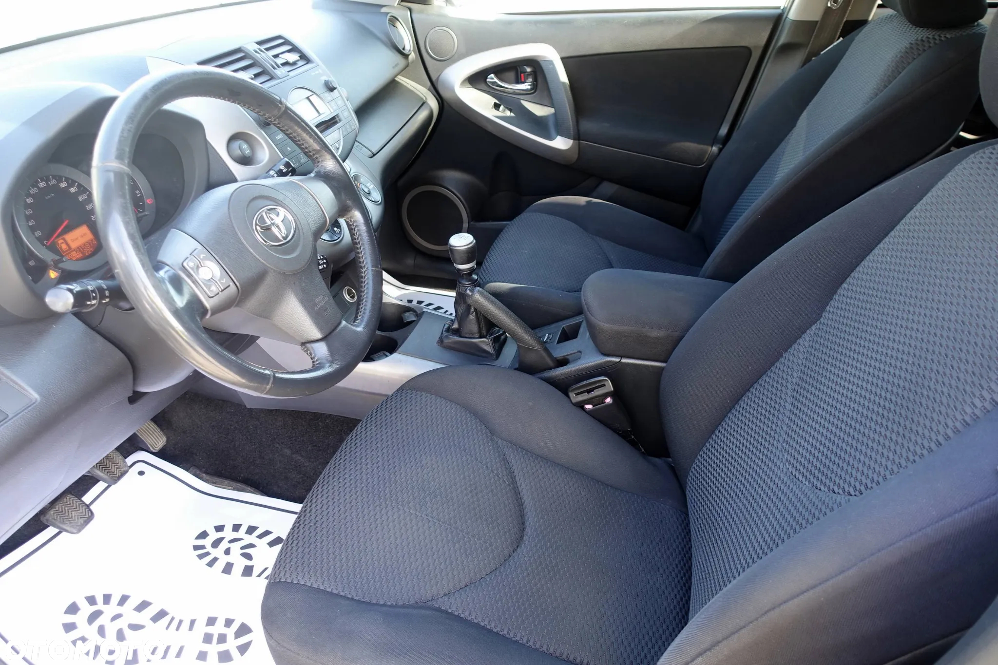 Toyota RAV4 2.2 D-4D 4x4 - 9