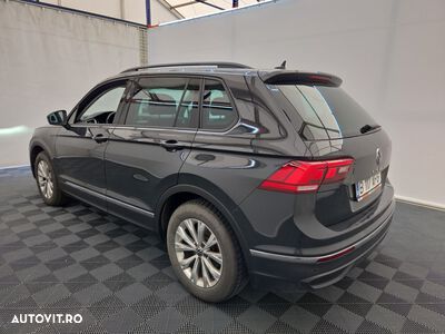 Volkswagen Tiguan - 2