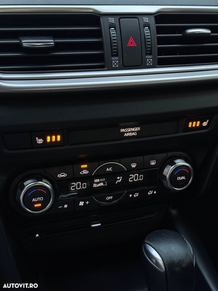 Mazda 3 - 19