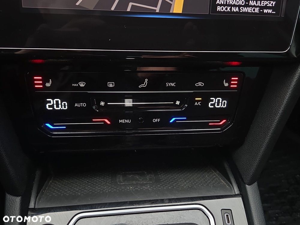 Volkswagen Passat - 15