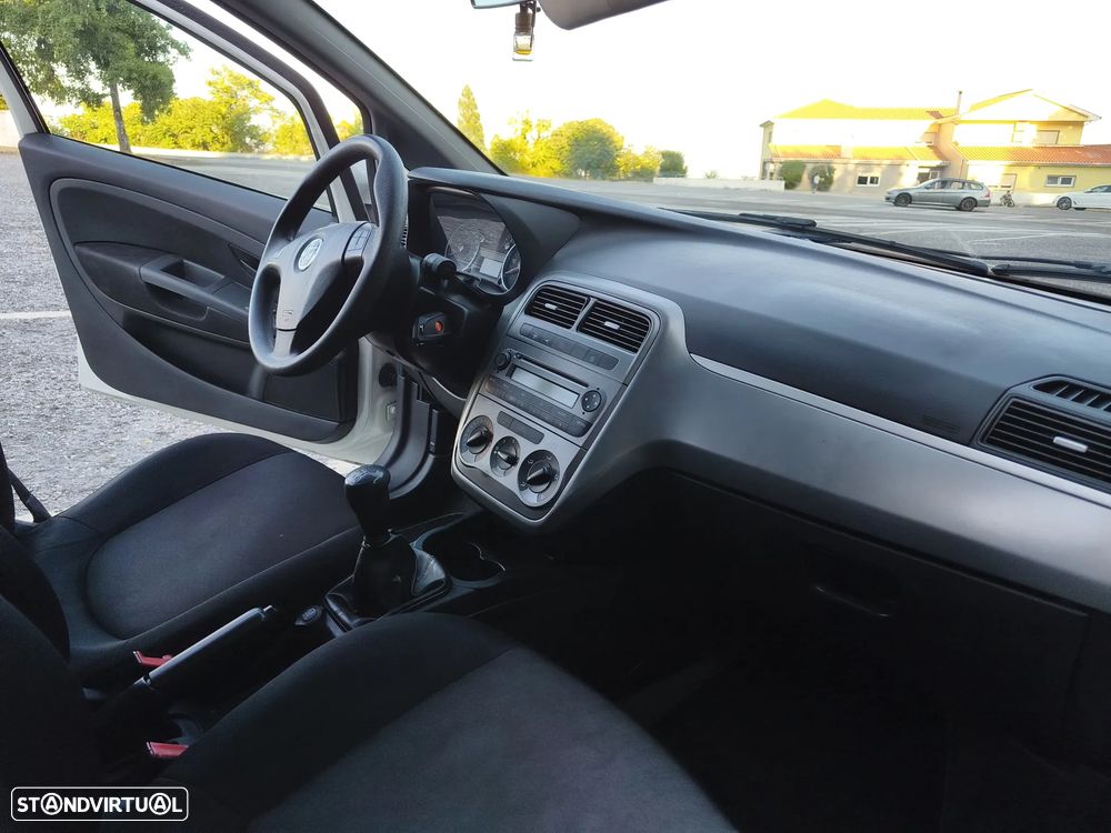Fiat Punto 1.3 M-Jet Easy S&S - 20