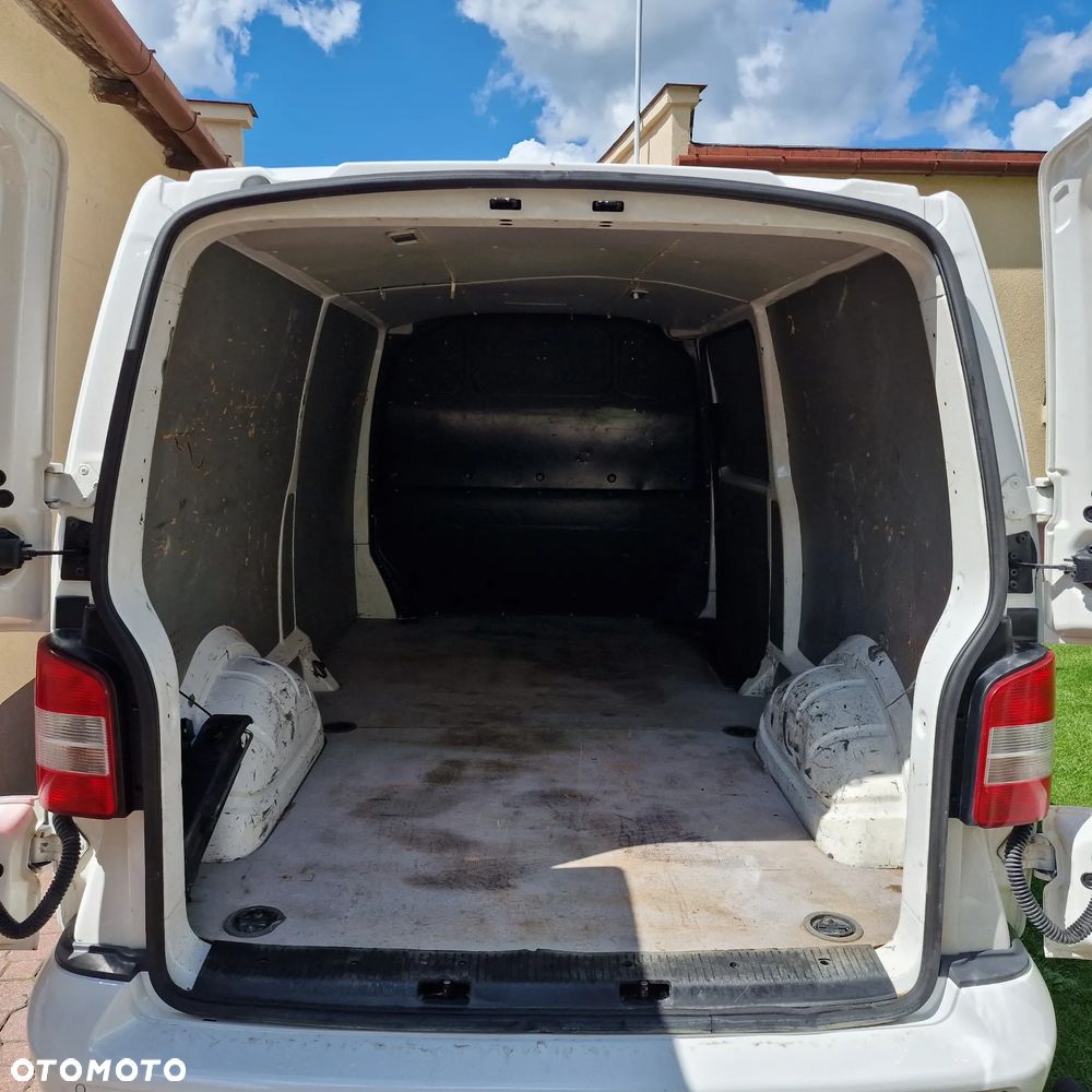 Volkswagen T5 - 21