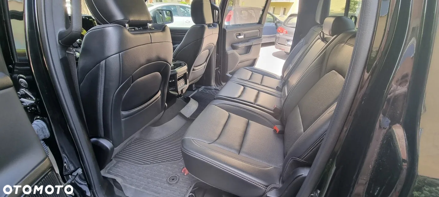 RAM 1500 Crew Cab Sport - 37