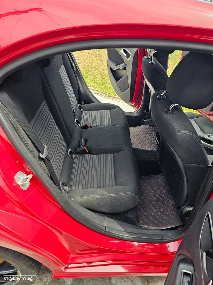 Mercedes-Benz A 180 CDI (BlueEFFICIENCY) - 16