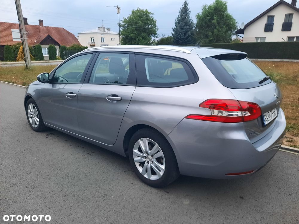 Peugeot 308 - 3