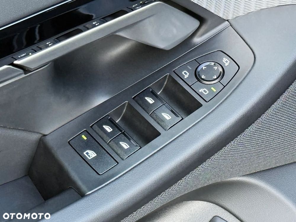 BMW Seria 5 - 24