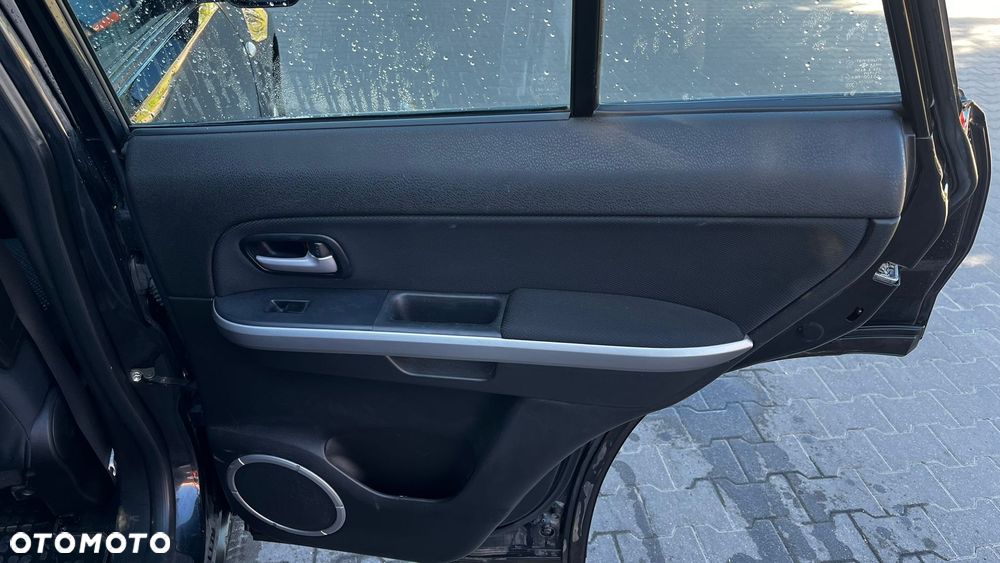 Suzuki Grand Vitara 2.0 Comfort + - 26