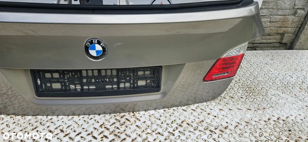 BMW 5 E61 LCI LIFT Kombi klapa bagażnika kolor Platinbronze Metallic A53   lampa tył w klapę lewa - 11