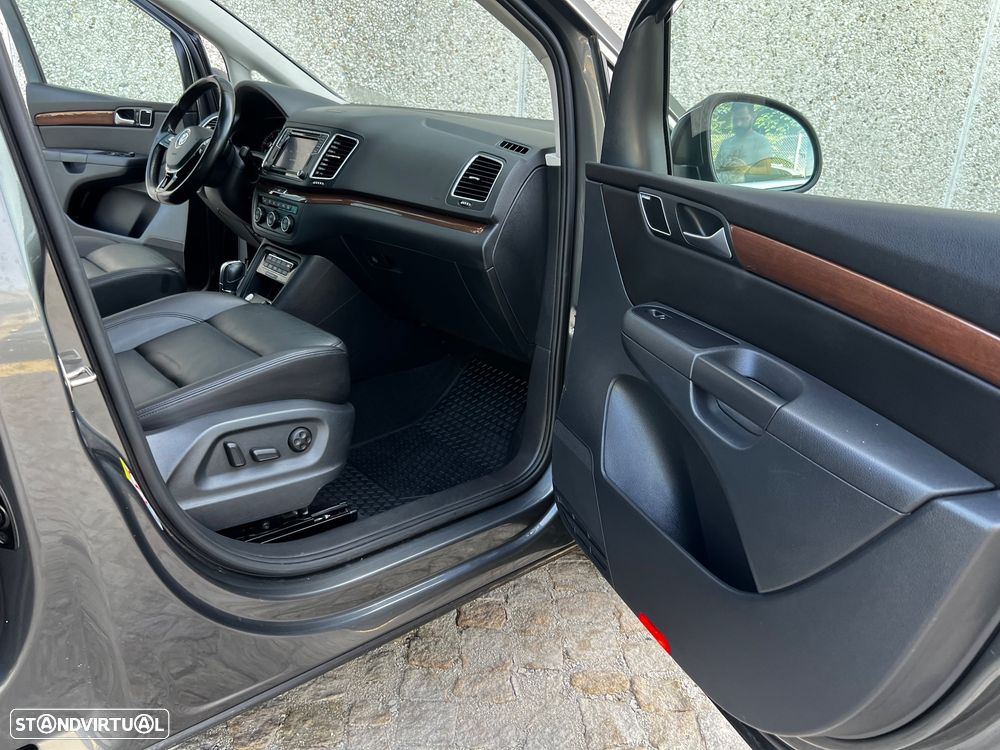 VW Sharan 2.0 TDI Blue Highline DSG - 34