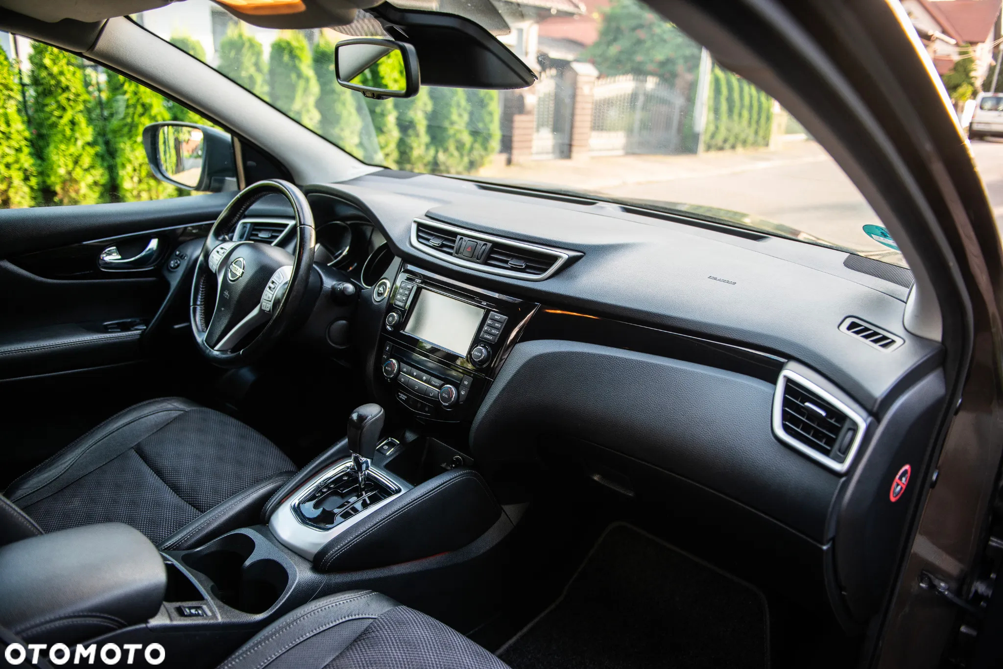 Nissan Qashqai 1.2 DIG-T Xtronic N-Connecta - 28