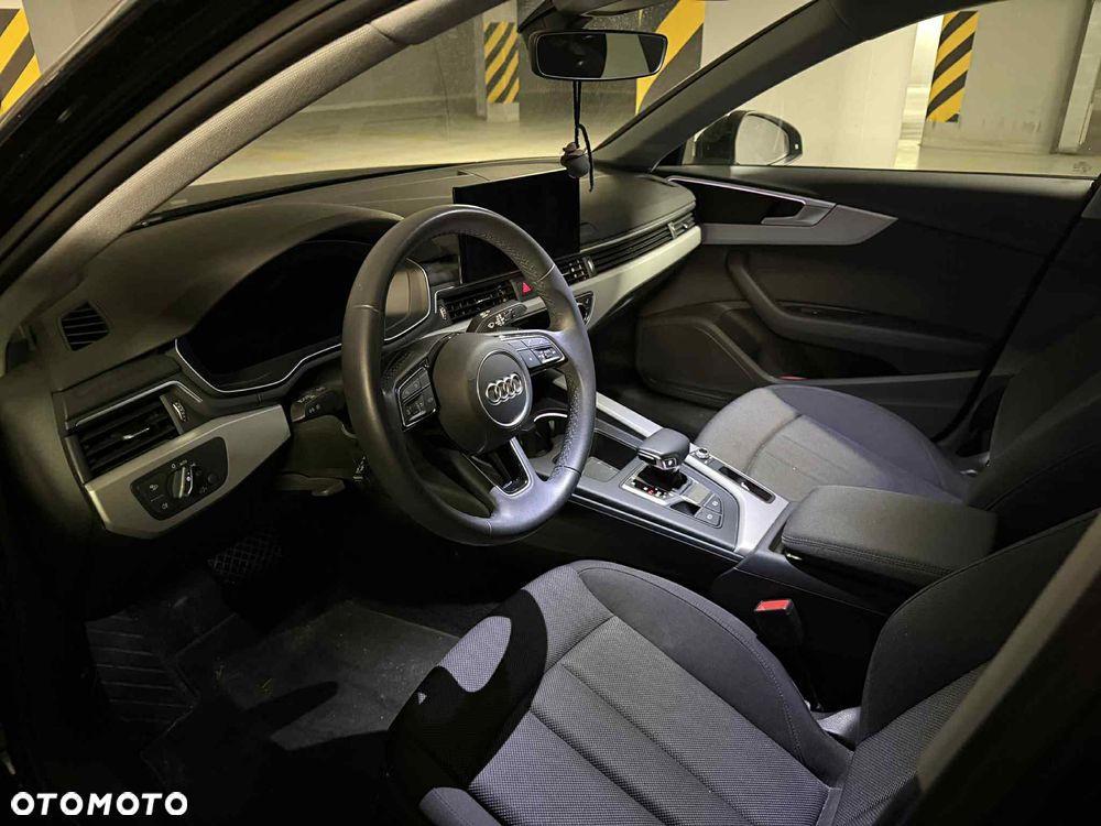 Audi A4 Limousine 35 TFSI mHEV S Line S tronic - 3
