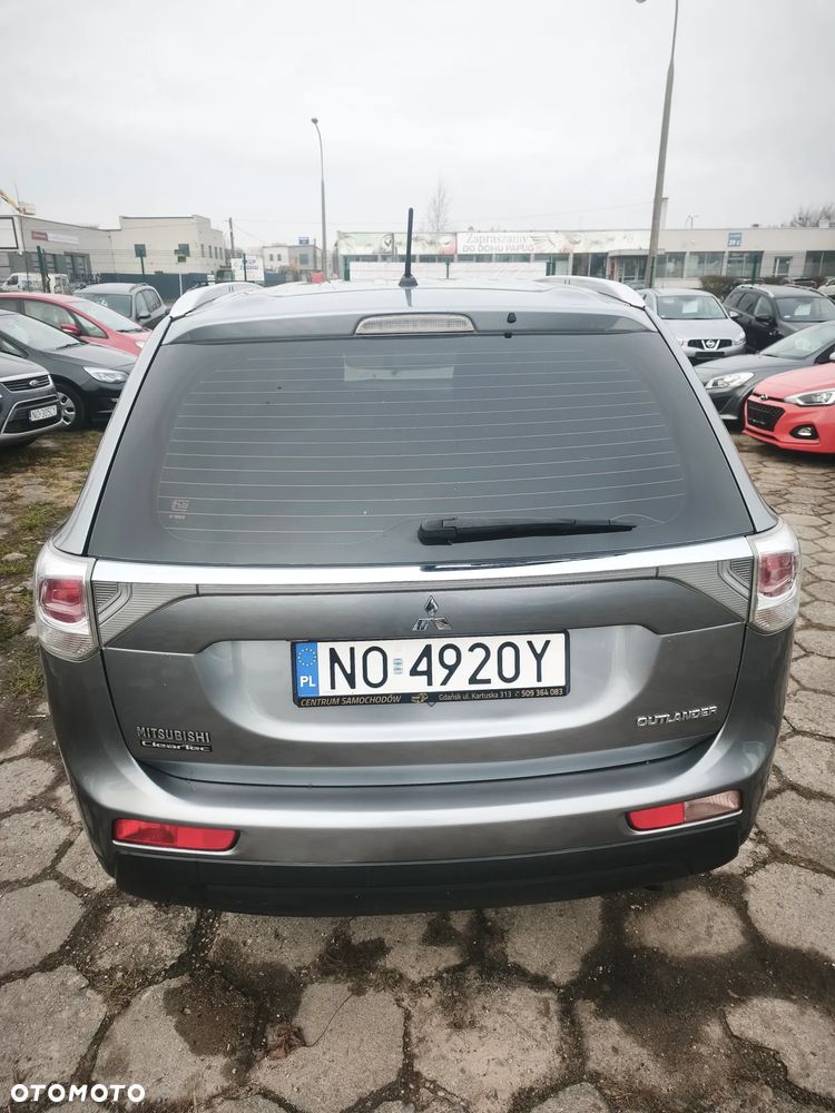 Mitsubishi Outlander 2.0 2WD Plus - 10