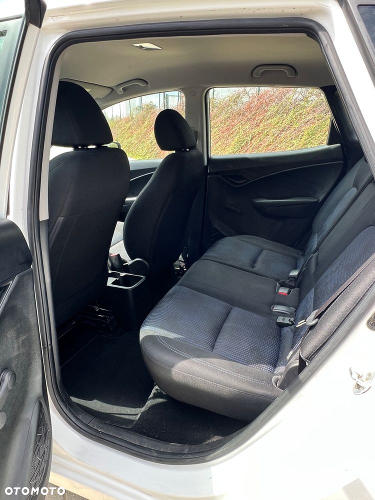 Hyundai ix20 1.6 Classic + - 6